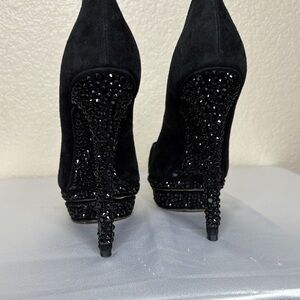 Elegant Black Stiletto Heels